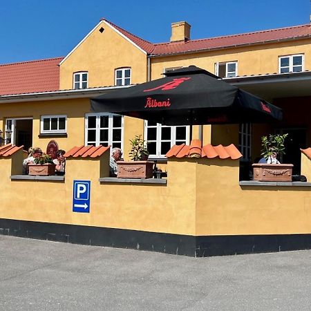 Oro Kro & Hotel Extérieur photo
